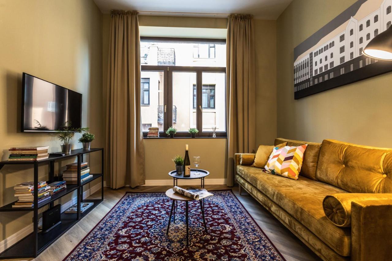 M15 Apartment Pécs Exteriör bild
