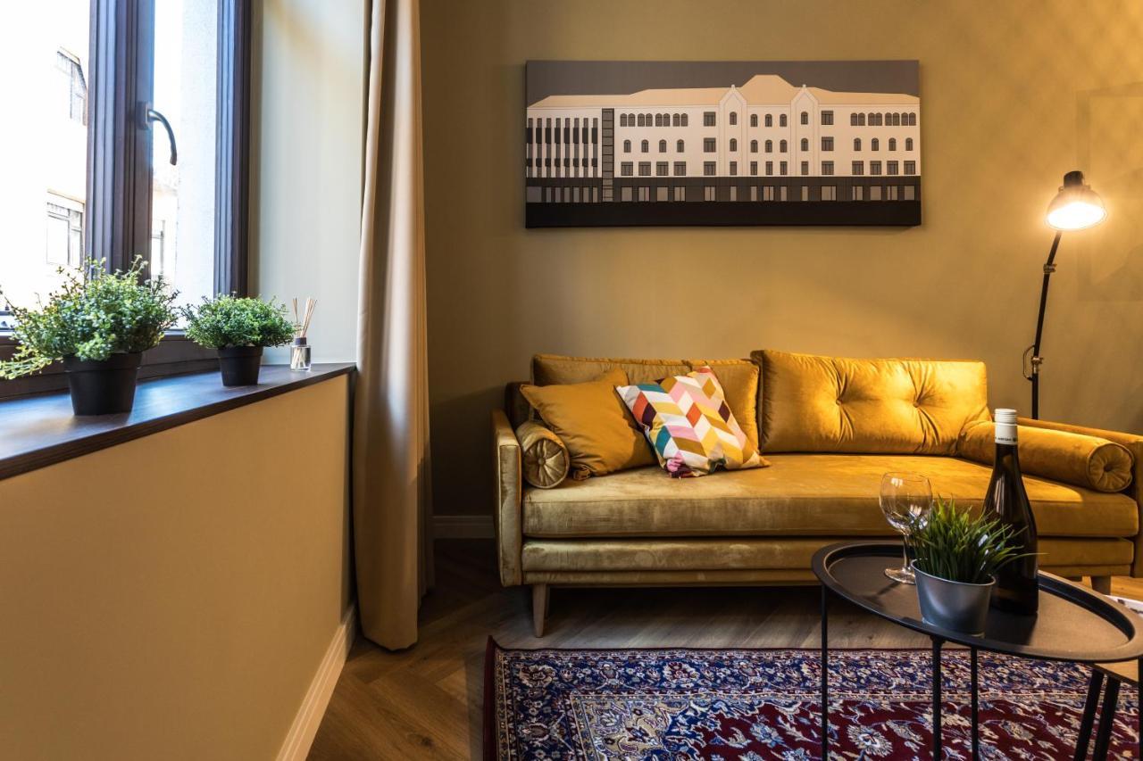 M15 Apartment Pécs Exteriör bild